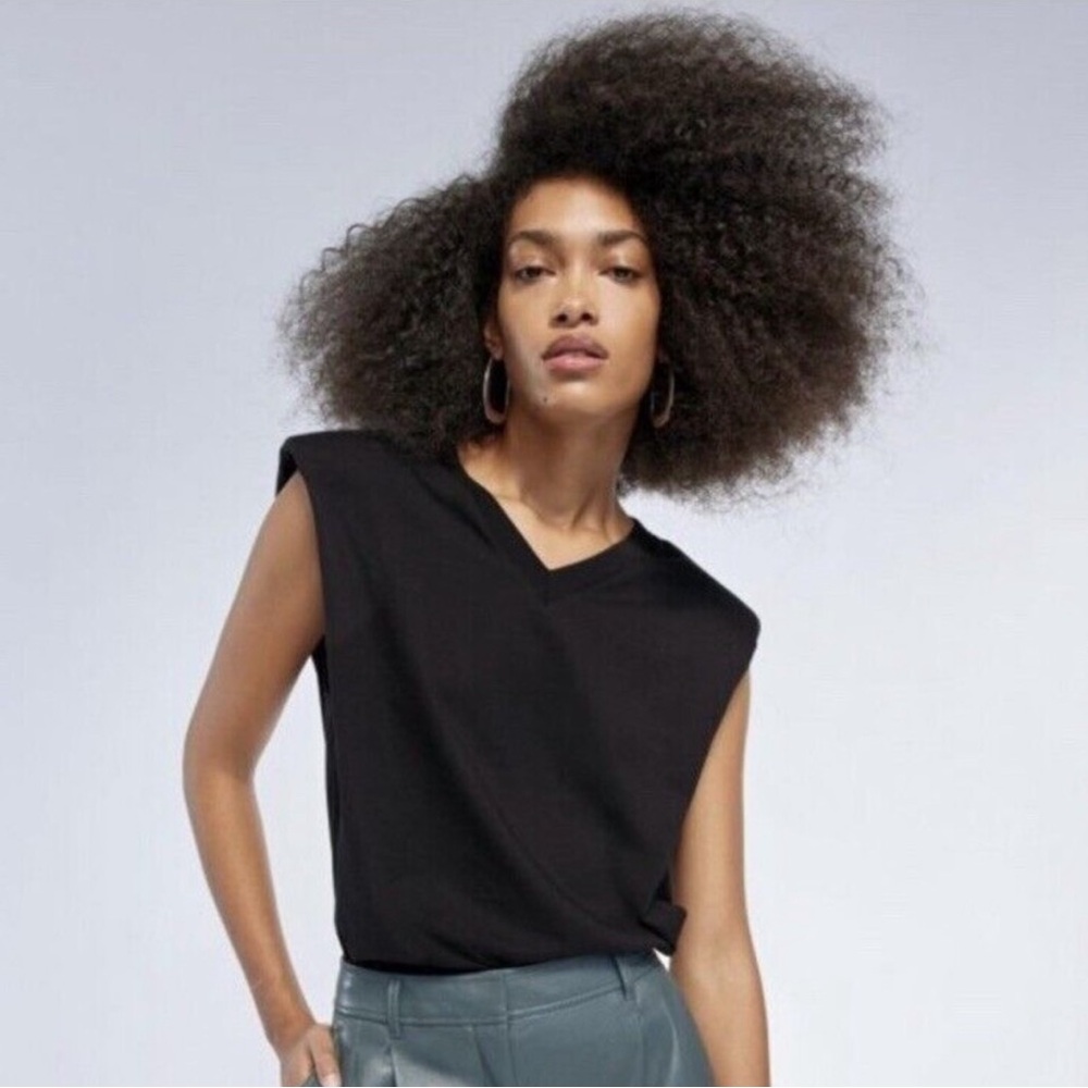 Aritzia Babaton Black V Beck Shoulder Pad Tank Top